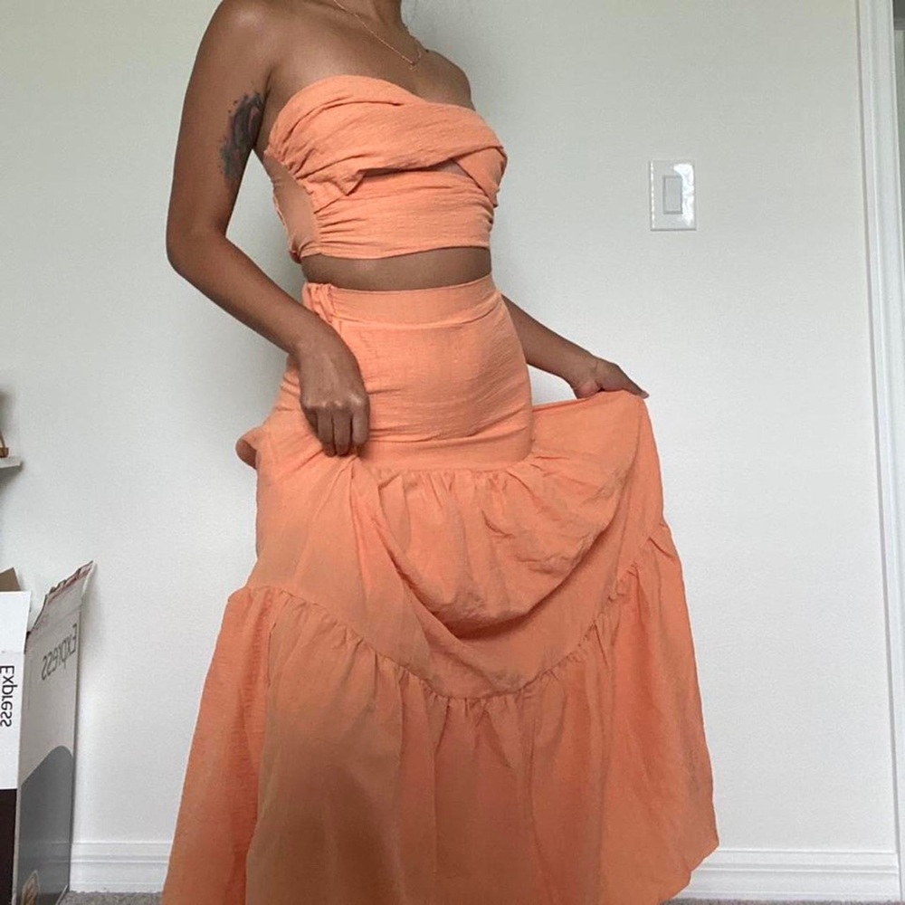 SOLD Skirt+Tube Top Set 🧡